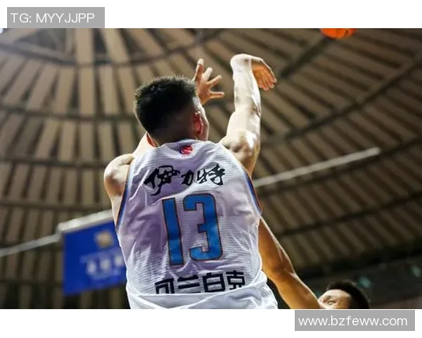 可兰白克的传奇人生与不屈精神：探索他背后的故事与影响